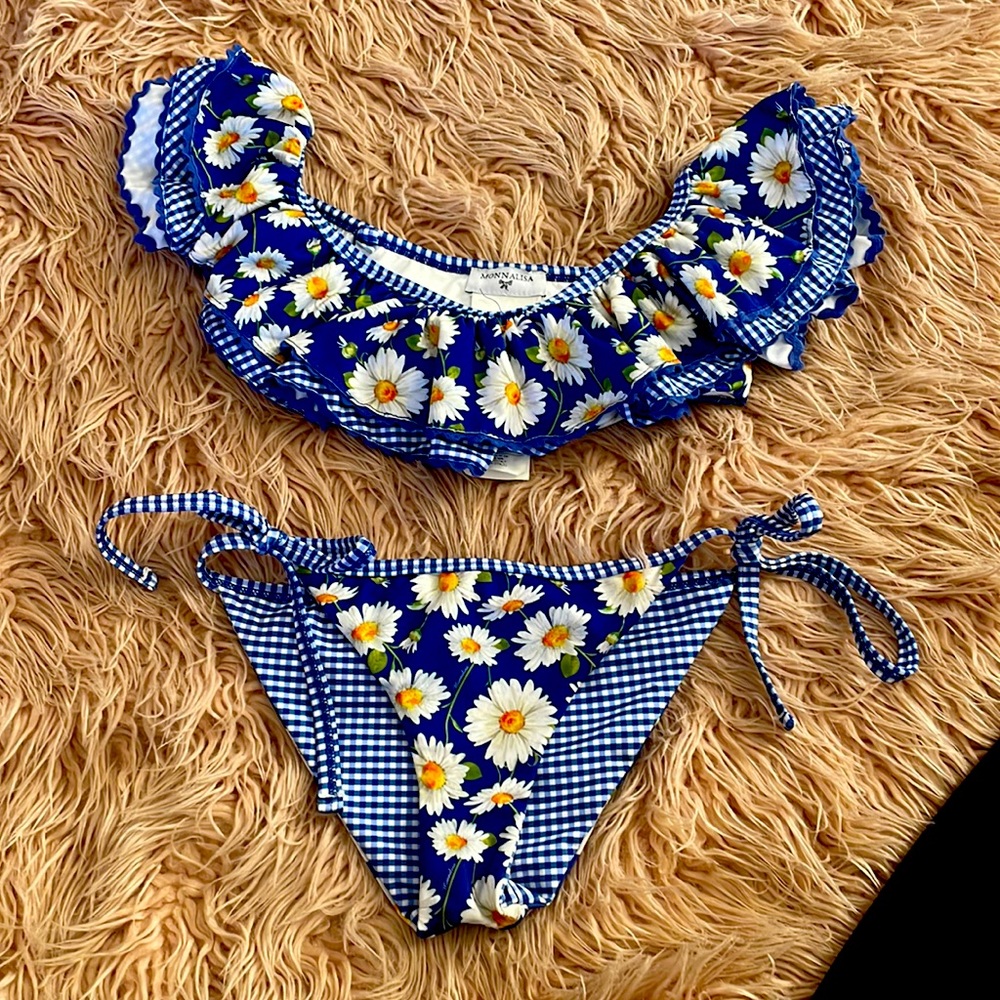 Monnalisa kids sunflower bikini. Size 8